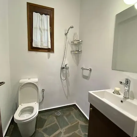 Kasteli - Secret Beauty In The Mountains 카리스토스